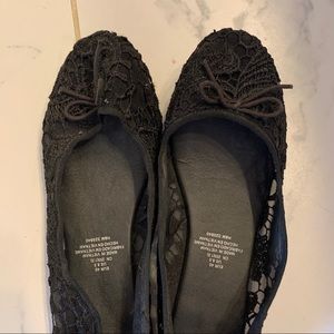 Black lace ballet flats